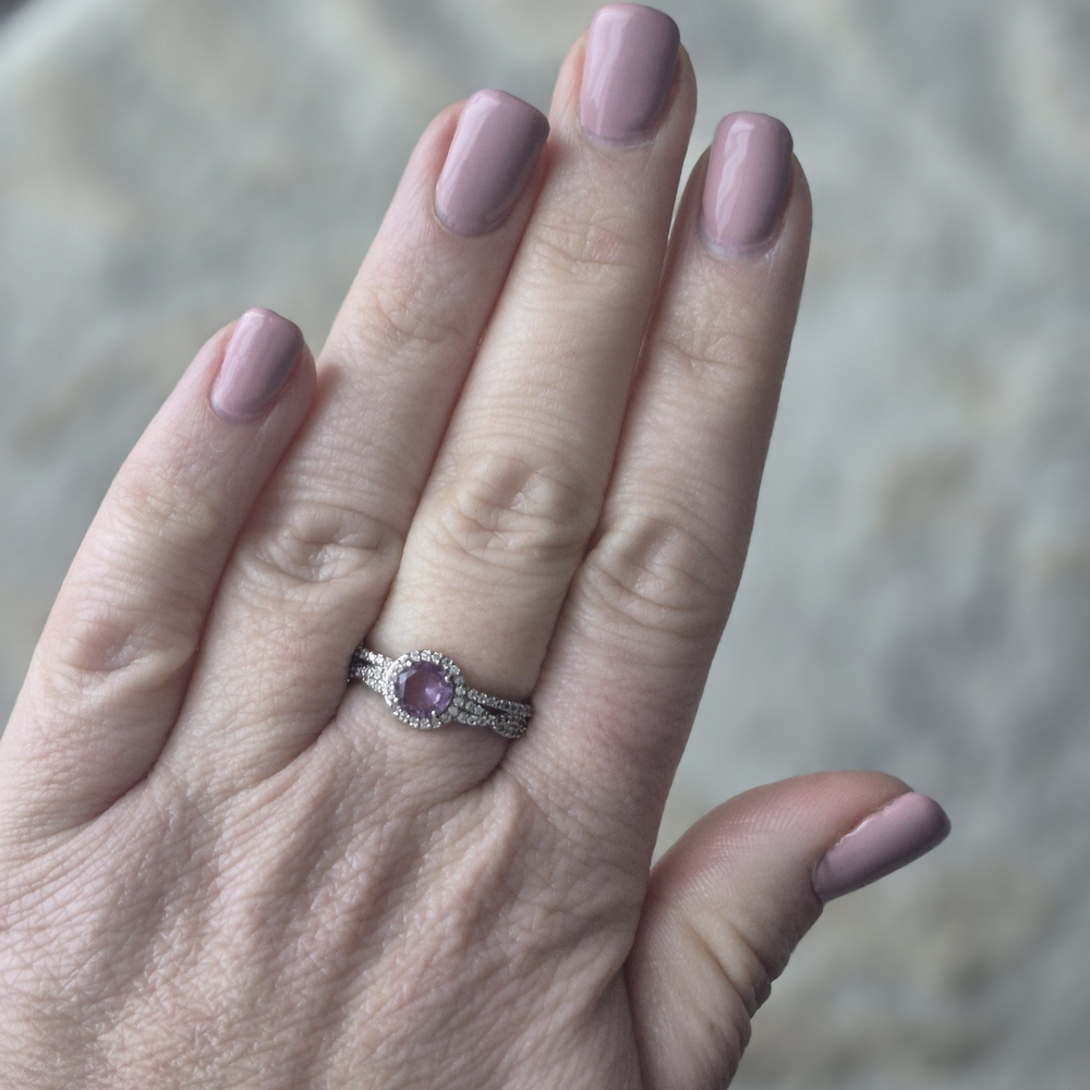Chic Silver Ring with Purple Accent